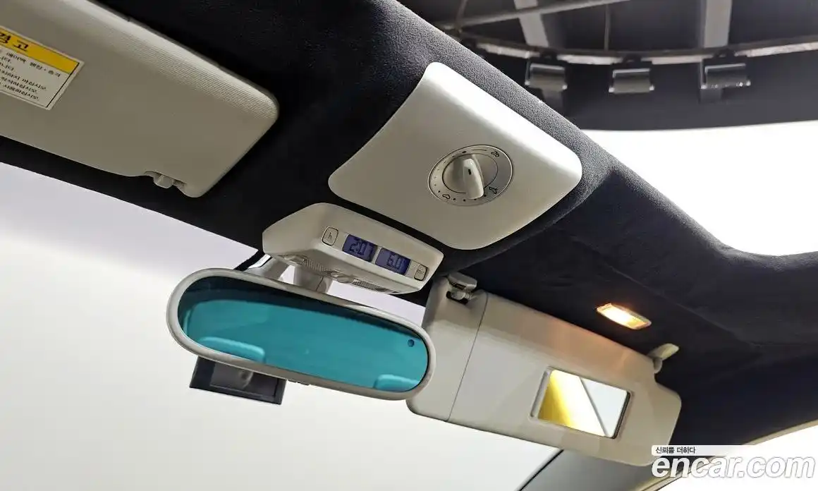 Volkswagen Beatle 2008 2.0 Автомат в Москве № 169006, фото 5