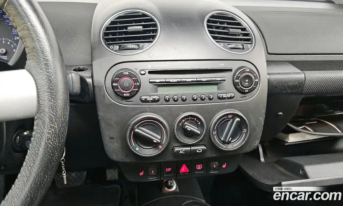 Volkswagen Beatle 2008 2.0 Автомат в Москве № 169006, фото 8