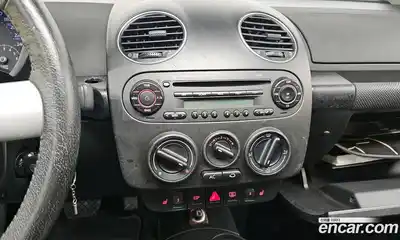 Volkswagen Beatle 2008 2.0 Автомат в Москве № 169006, миниатюра 8