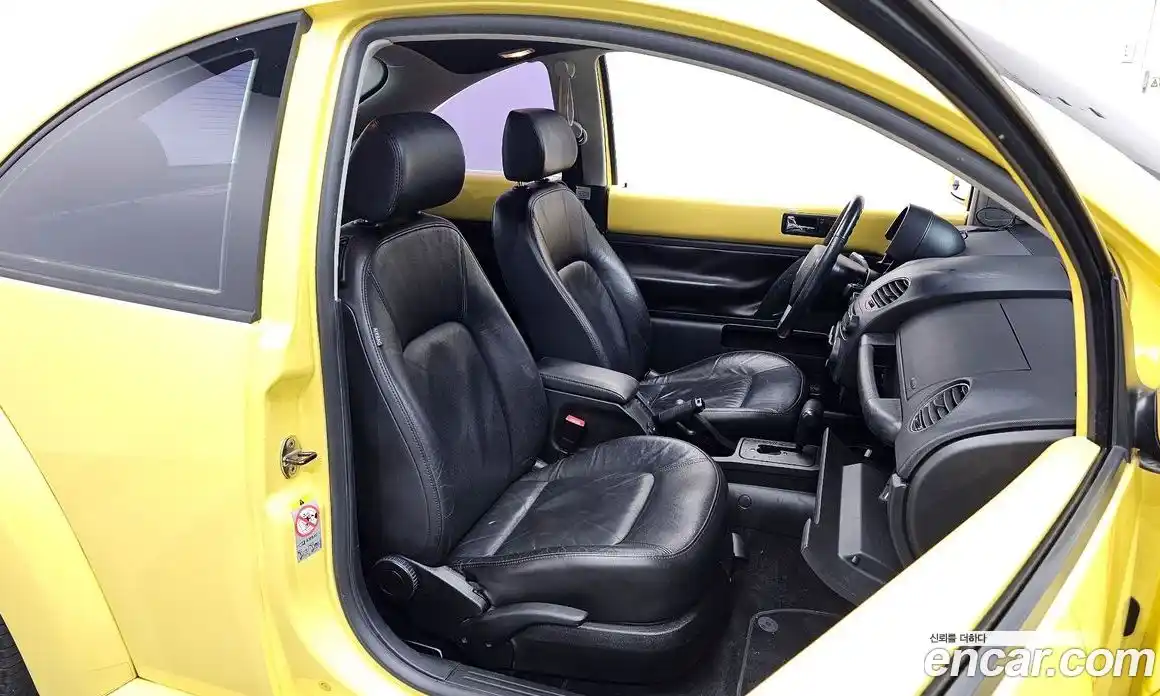 Volkswagen Beatle 2008 2.0 Автомат в Москве № 169006, фото 10