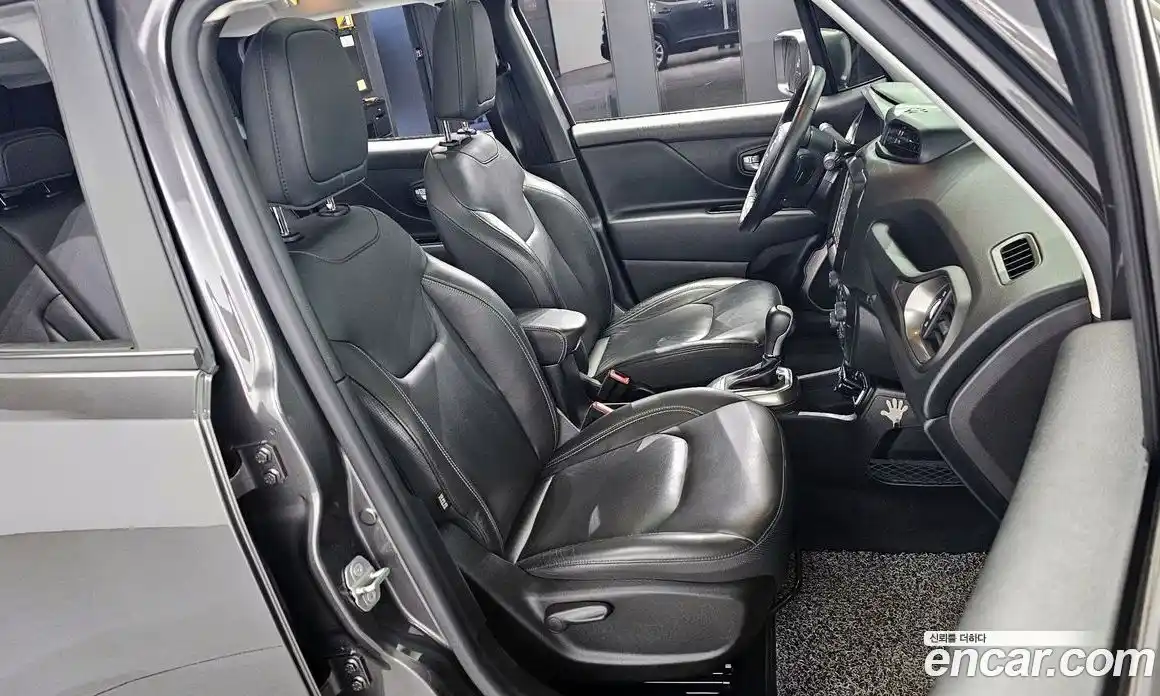 Jeep Renegade 2021 2.4 Автомат в Москве № 169652, фото 15