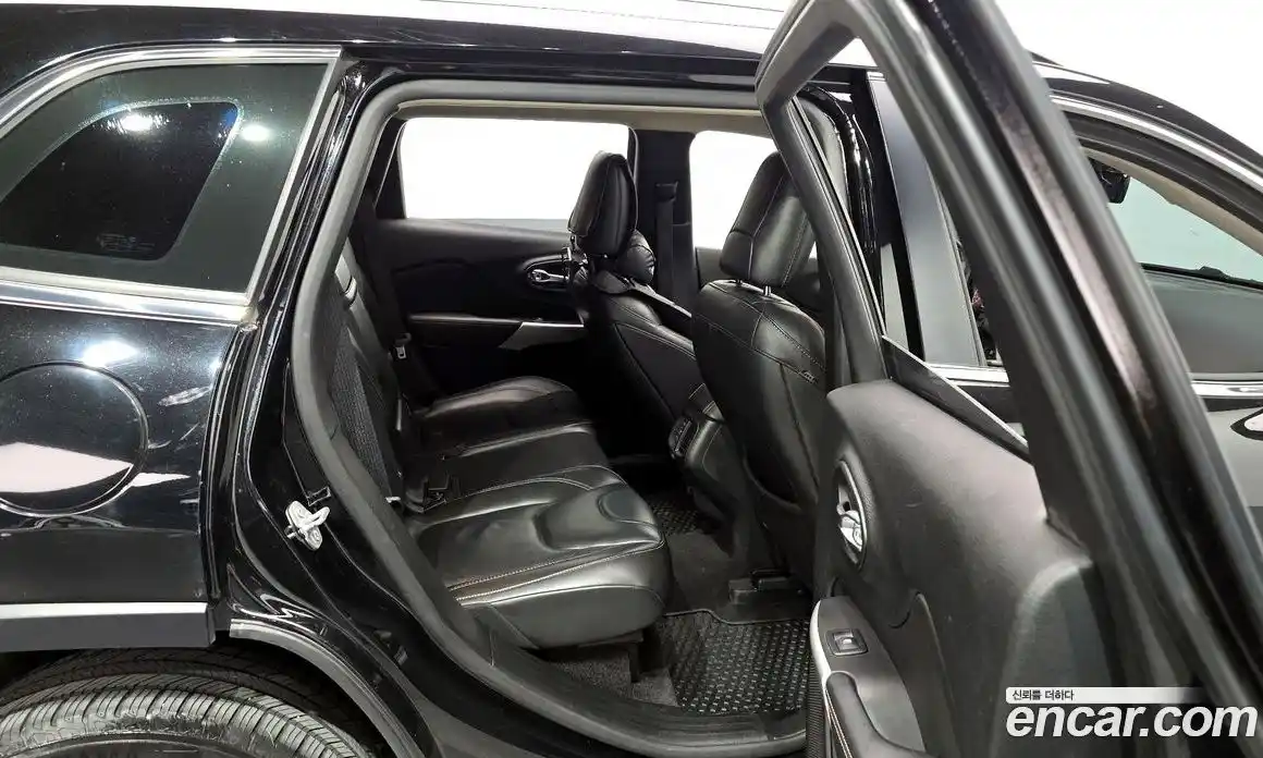 Jeep Cherokee 2018 2.4 Автомат в Москве № 169813, фото 20