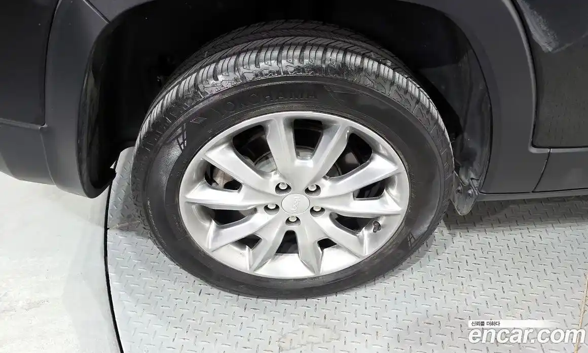 Jeep Cherokee 2018 2.4 Автомат в Москве № 169813, фото 10