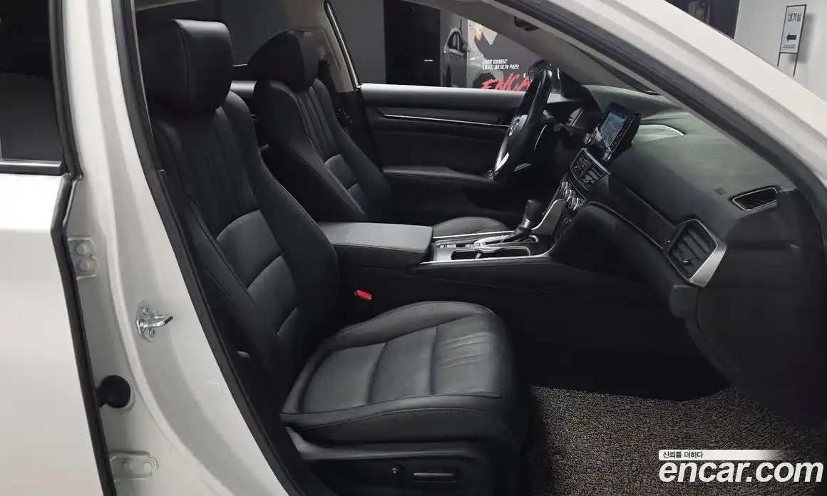 Honda Accord 2021 1.5 Автомат в Москве № 170485, фото 13