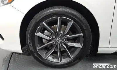 Honda Accord 2021 1.5 Автомат в Москве № 170485, миниатюра 4