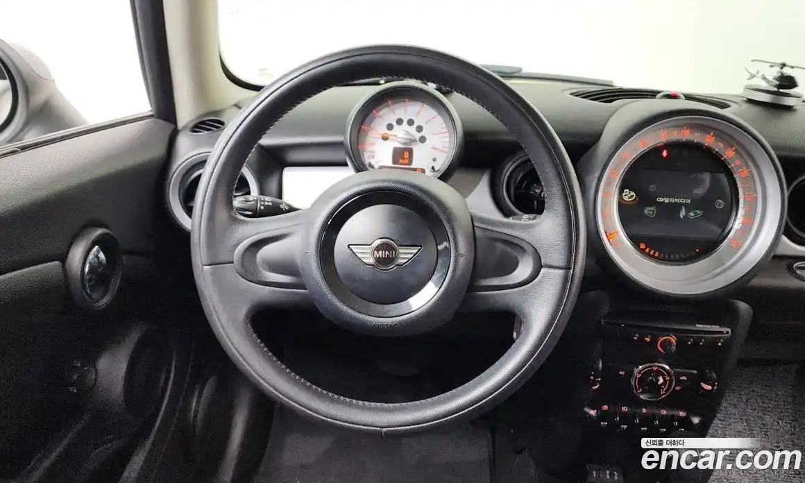Mini Cooper 2013 1.6 Автомат в Москве № 174316, фото 1