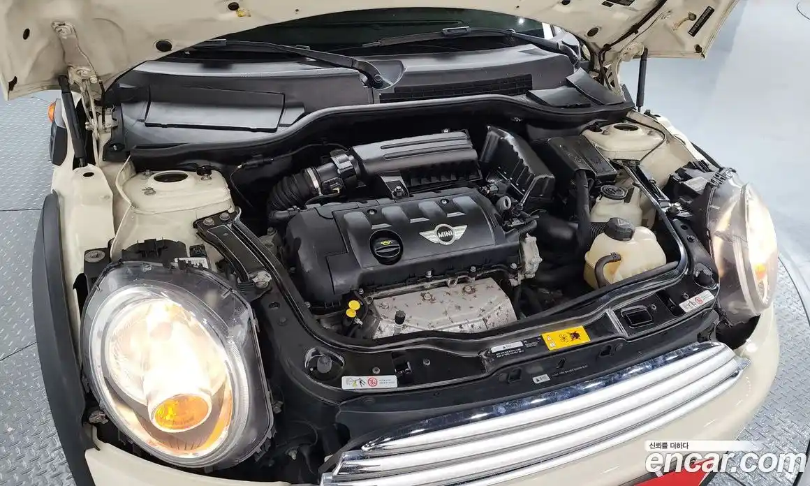 Mini Cooper 2013 1.6 Автомат в Москве № 174316, фото 15