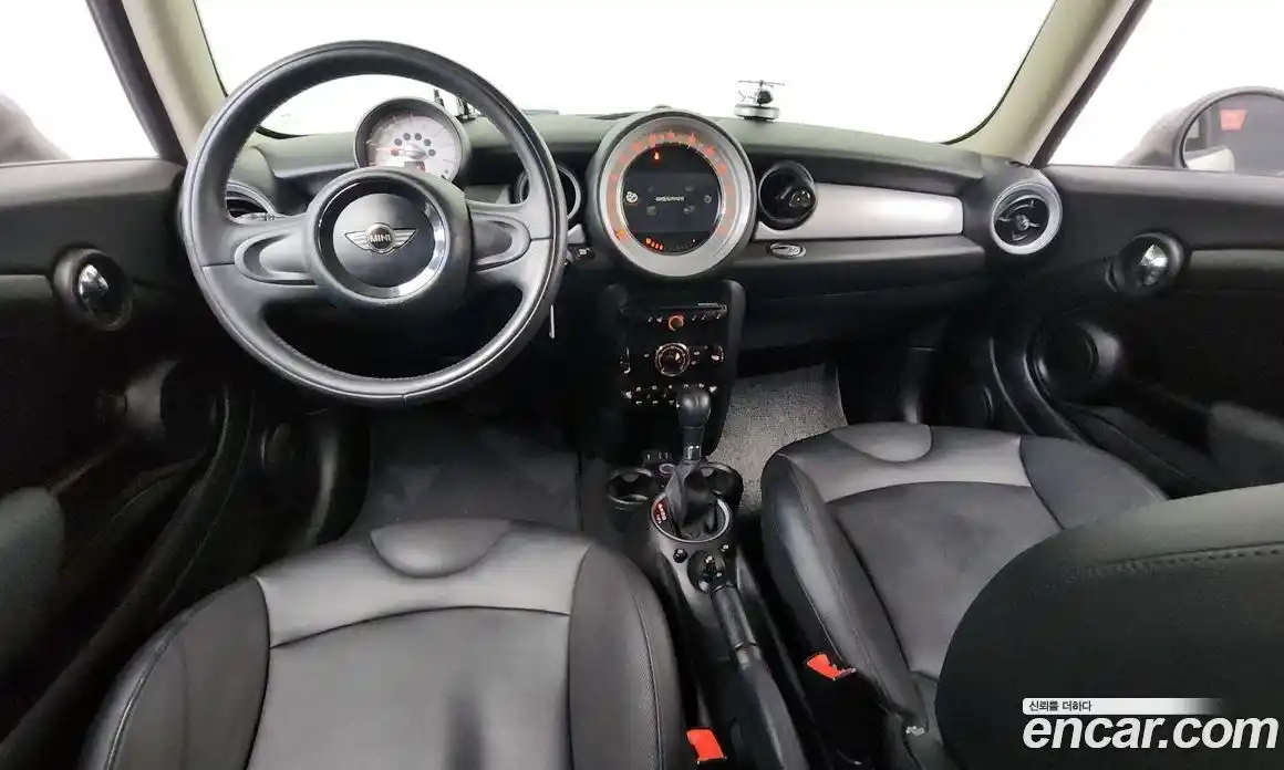 Mini Cooper 2013 1.6 Автомат в Москве № 174316, фото 6