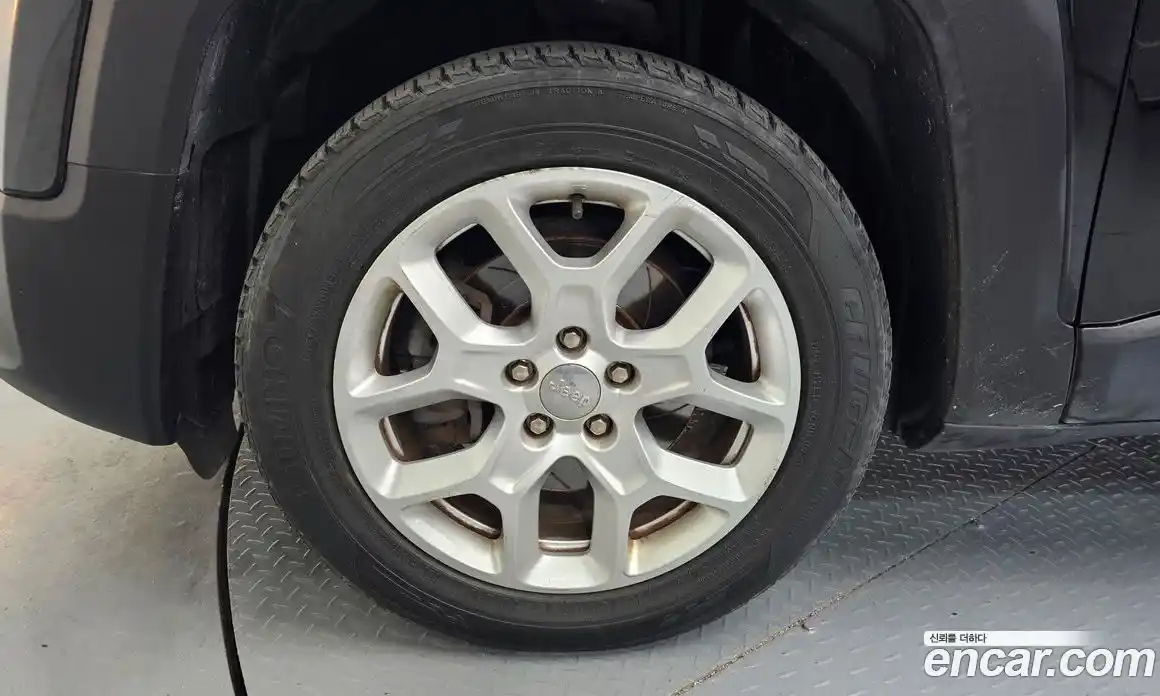 Jeep Renegade 2016 2.4 Автомат в Москве № 186765, фото 15