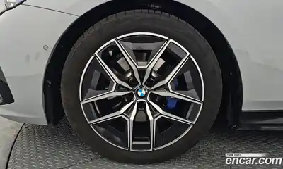 BMW 5-Series 2025 2.0 Автомат в Москве № 186834, миниатюра 3