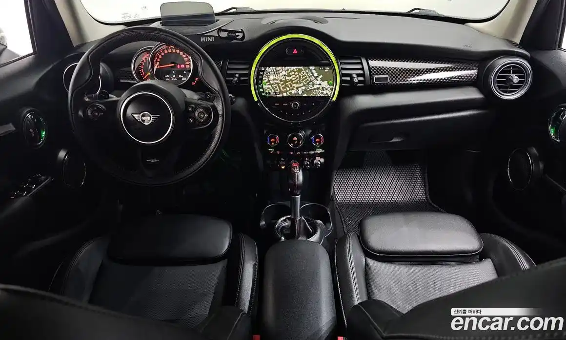 Mini Cooper 2019 2.0 Автомат в Москве № 187697, фото 4