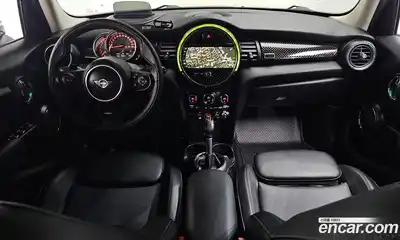 Mini Cooper 2019 2.0 Автомат в Москве № 187697, миниатюра 4