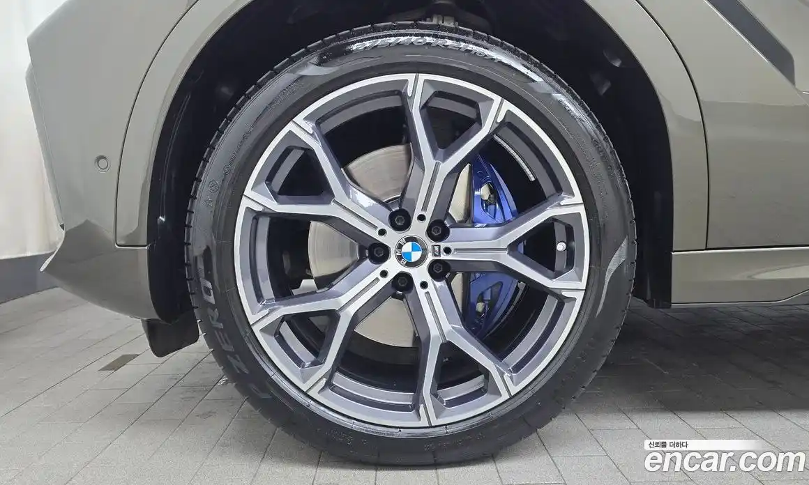 BMW X6 2023 3.0 Автомат в Москве № 188418, фото 6