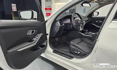 BMW 3-Series 2022 2.0 Автомат в Москве № 189330, миниатюра 6