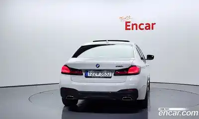 BMW 5-Series 2023 2.0 Автомат в Москве № 190116, миниатюра 2