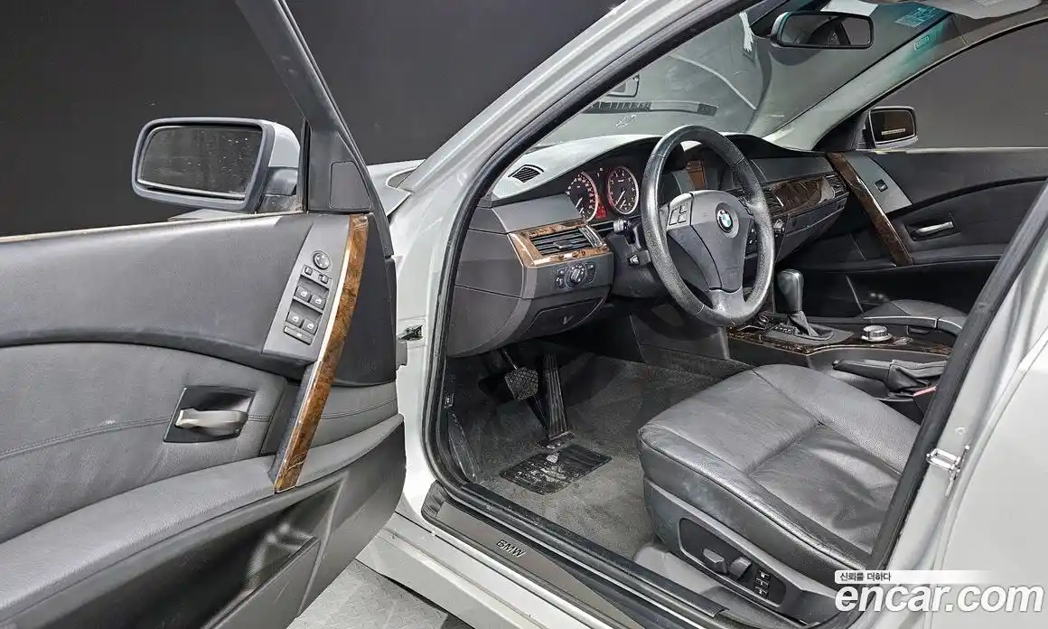 BMW 5-Series 2006 2.5 Автомат в Москве № 191835, фото 15