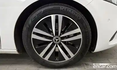 Mercedes-Benz A-Class 2021 1.9 Автомат в Москве № 194309, миниатюра 11