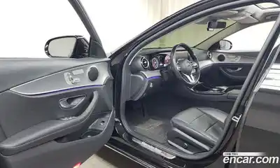 Mercedes-Benz E-Class 2019 2.0 Автомат в Москве № 194584, миниатюра 4