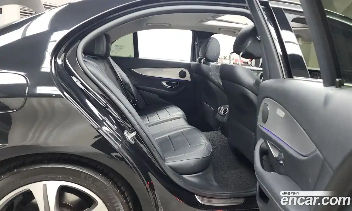 Mercedes-Benz E-Class 2019 2.0 Автомат в Москве № 194584, фото 5