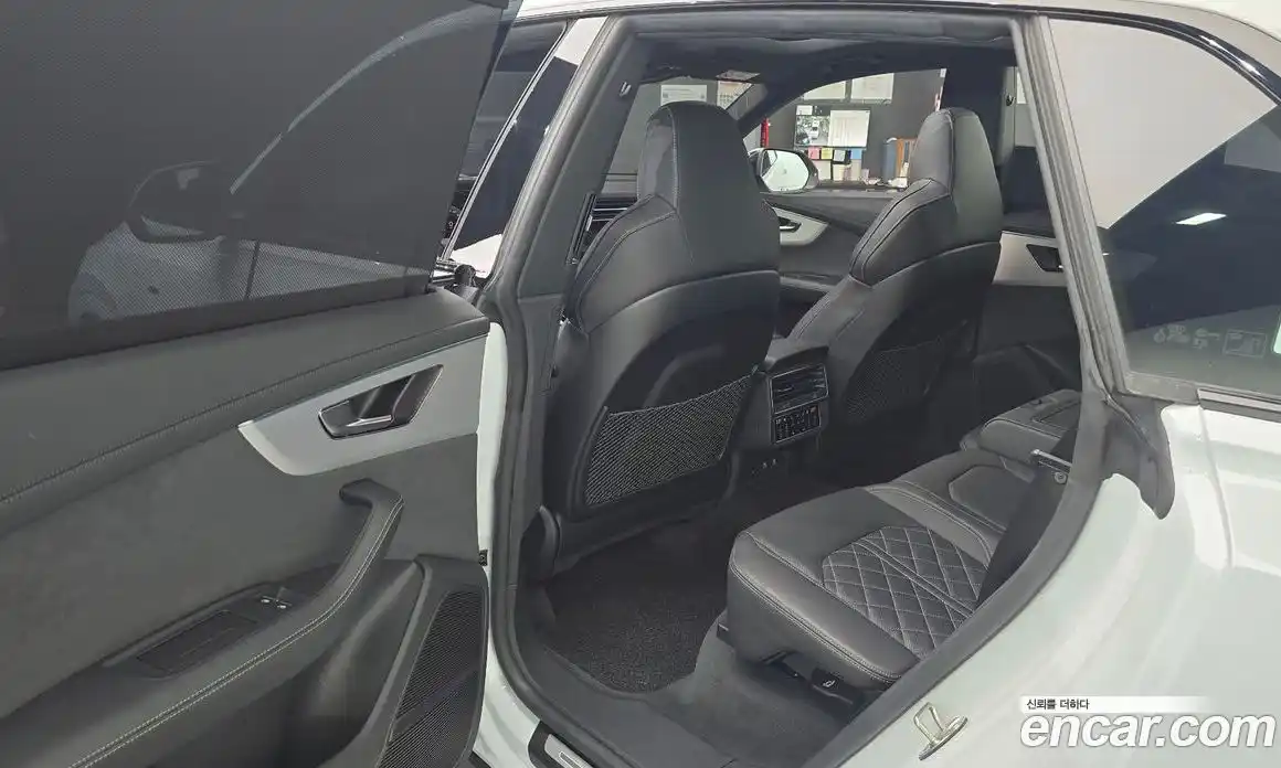 Audi Q8 2023 3.0 Автомат в Москве № 196107, фото 7