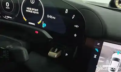 Porsche Taycan 2024 0.1 Автомат в Москве № 197165, миниатюра 11