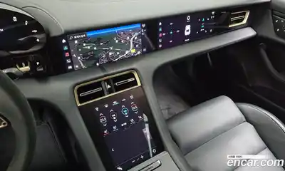 Porsche Taycan 2024 0.1 Автомат в Москве № 197165, миниатюра 12