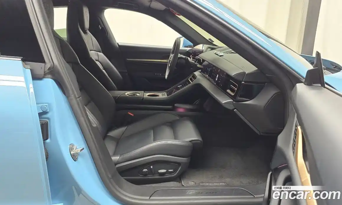 Porsche Taycan 2024 0.1 Автомат в Москве № 197165, фото 16