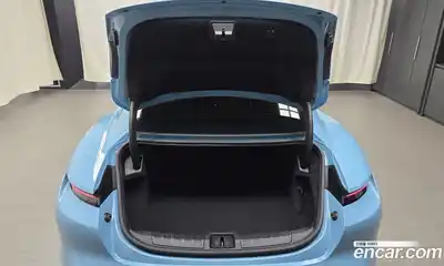 Porsche Taycan 2024 0.1 Автомат в Москве № 197165, миниатюра 7