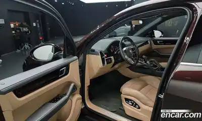 Porsche Cayenne, 2020