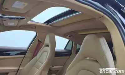 Porsche Panamera 2018 2.9 Автомат в Москве № 197634, миниатюра 2