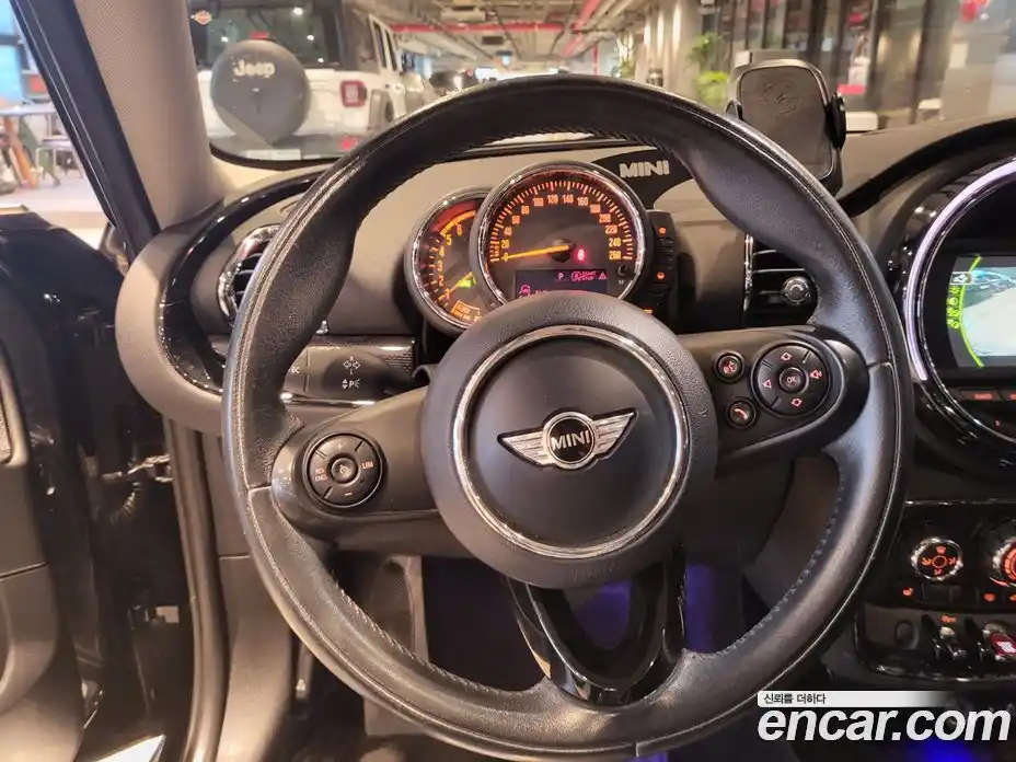 Mini Clubman 2016 2.0 Автомат в Москве № 198383, фото 13