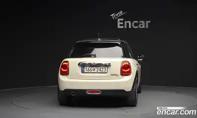 Mini Cooper 2015 1.5 Автомат в Москве № 198486, миниатюра 3