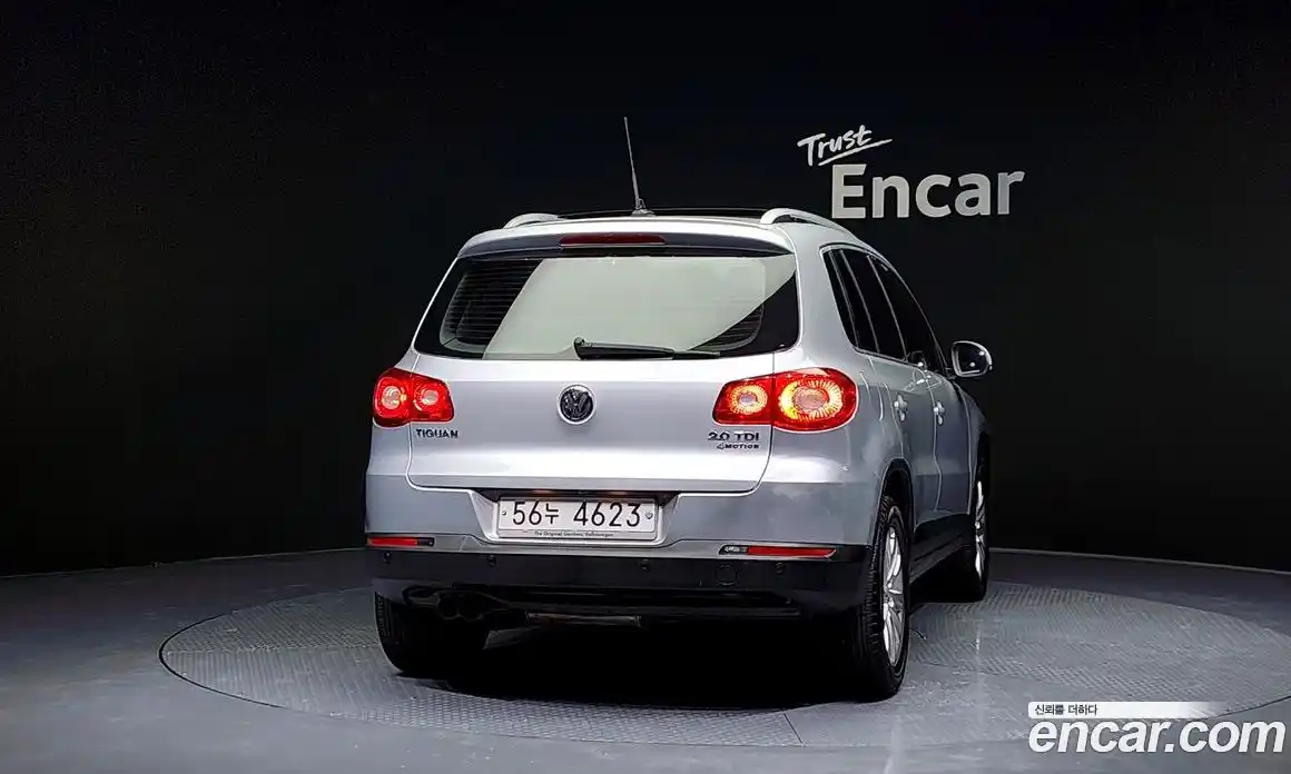 Volkswagen Tiguan 2011 2.0 Автомат в Москве № 199117, фото 19