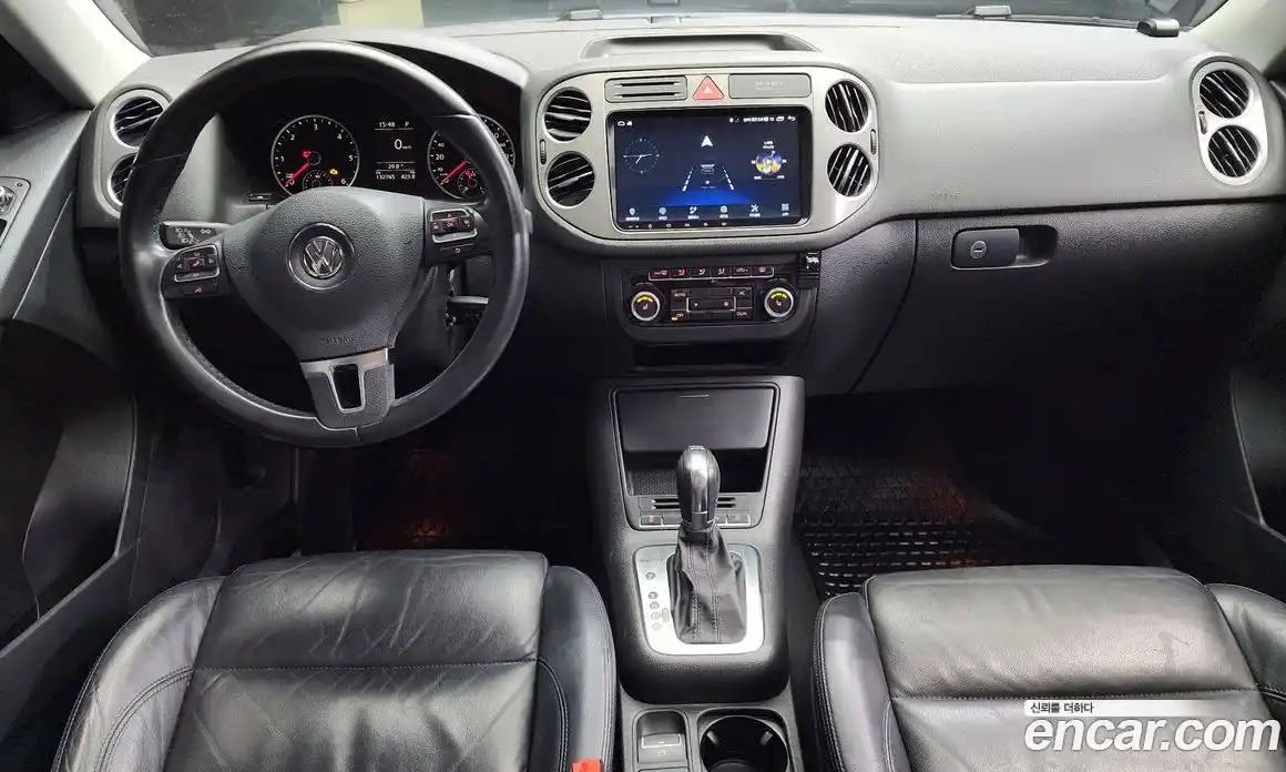 Volkswagen Tiguan 2011 2.0 Автомат в Москве № 199117, фото 8