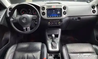 Volkswagen Tiguan 2011 2.0 Автомат в Москве № 199117, миниатюра 8