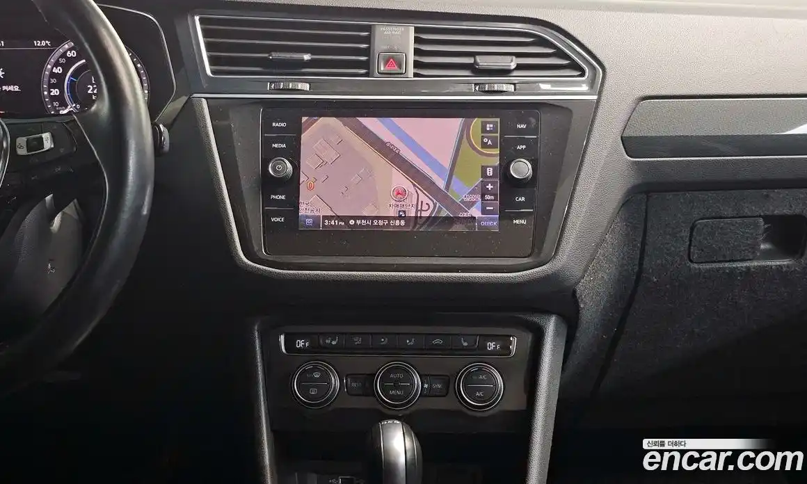 Volkswagen Tiguan 2018 2.0 Автомат в Москве № 199273, фото 15