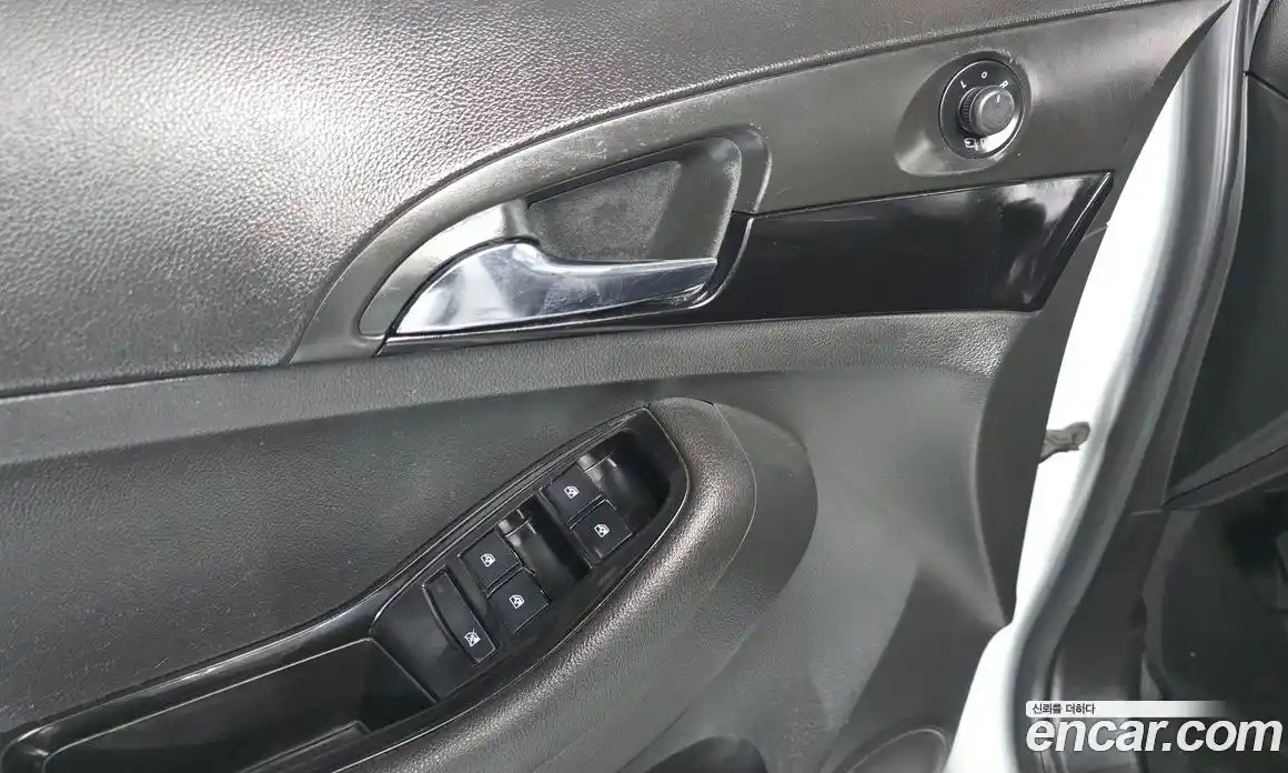 Chevrolet Orlando 2015 2.0 Автомат в Москве № 203373, фото 19