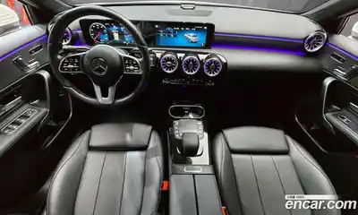 Mercedes-Benz A-Class 2023 2.0 Автомат в Москве № 205774, миниатюра 2