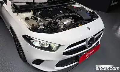 Mercedes-Benz A-Class 2023 2.0 Автомат в Москве № 205774, миниатюра 7