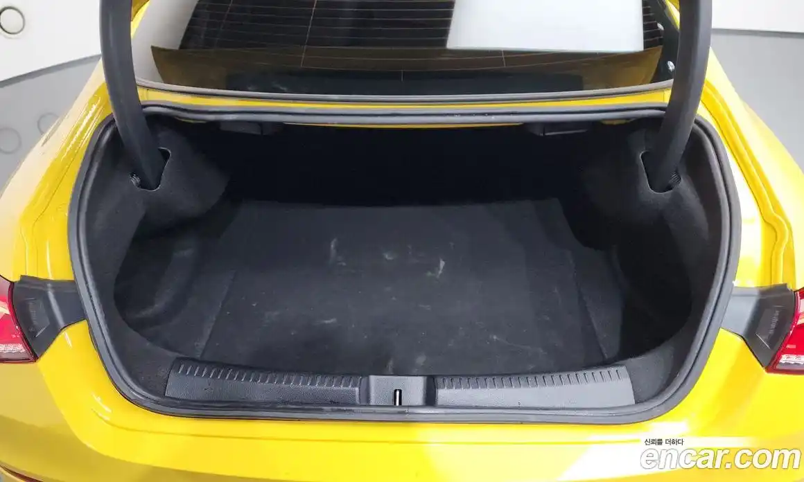 Mercedes-Benz CLA-Class 2023 2.0 Автомат в Москве № 205893, фото 17