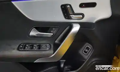 Mercedes-Benz CLA-Class 2023 2.0 Автомат в Москве № 205893, миниатюра 7