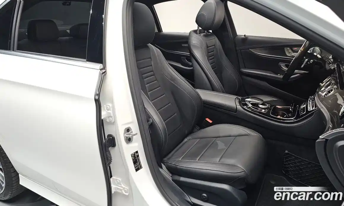 Mercedes-Benz E-Class 2020 2.0 Автомат в Москве № 206479, фото 11