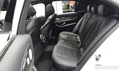 Mercedes-Benz E-Class 2020 2.0 Автомат в Москве № 206479, миниатюра 3