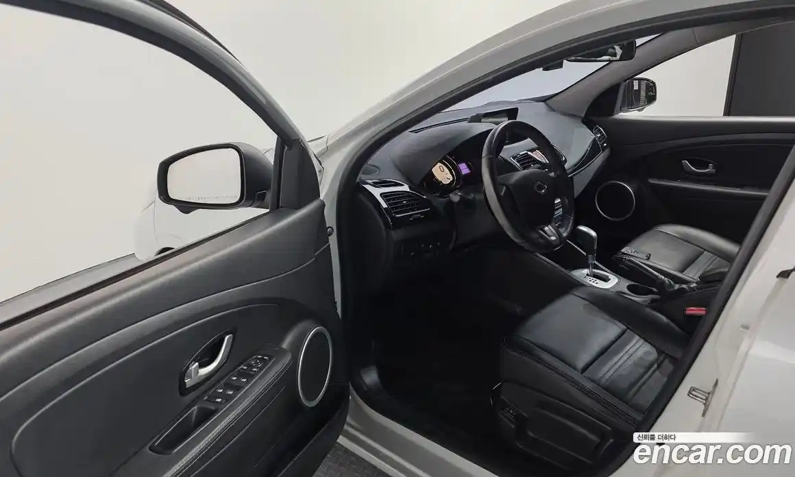 Renault SM3 2016 1.6 Автомат в Москве № 208704, фото 15