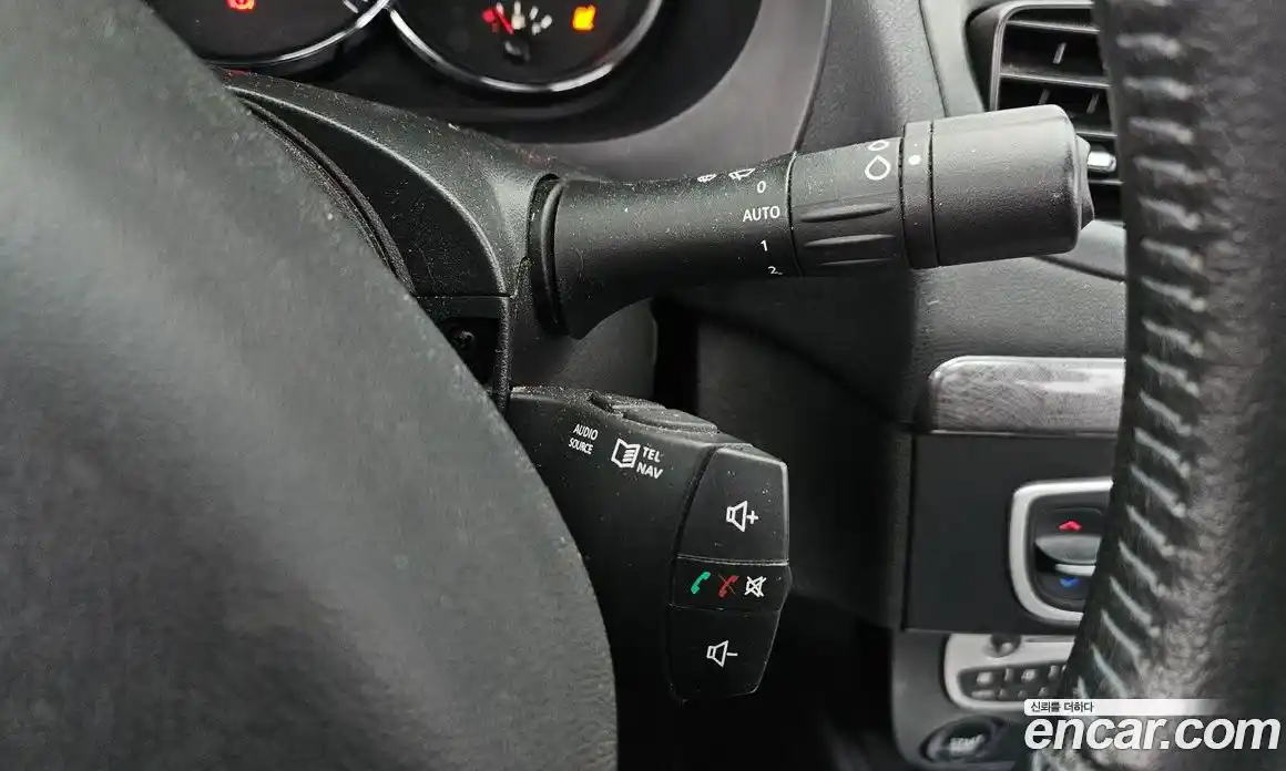 Renault SM3 2011 1.6 Автомат в Москве № 209030, фото 11