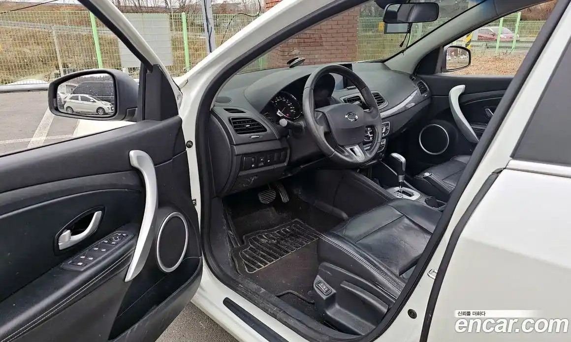 Renault SM3 2011 1.6 Автомат в Москве № 209030, фото 8