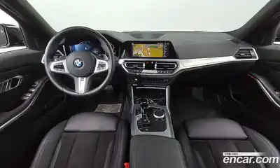 BMW 3-Series 2022 2.0 Автомат в Москве № 210869, миниатюра 2