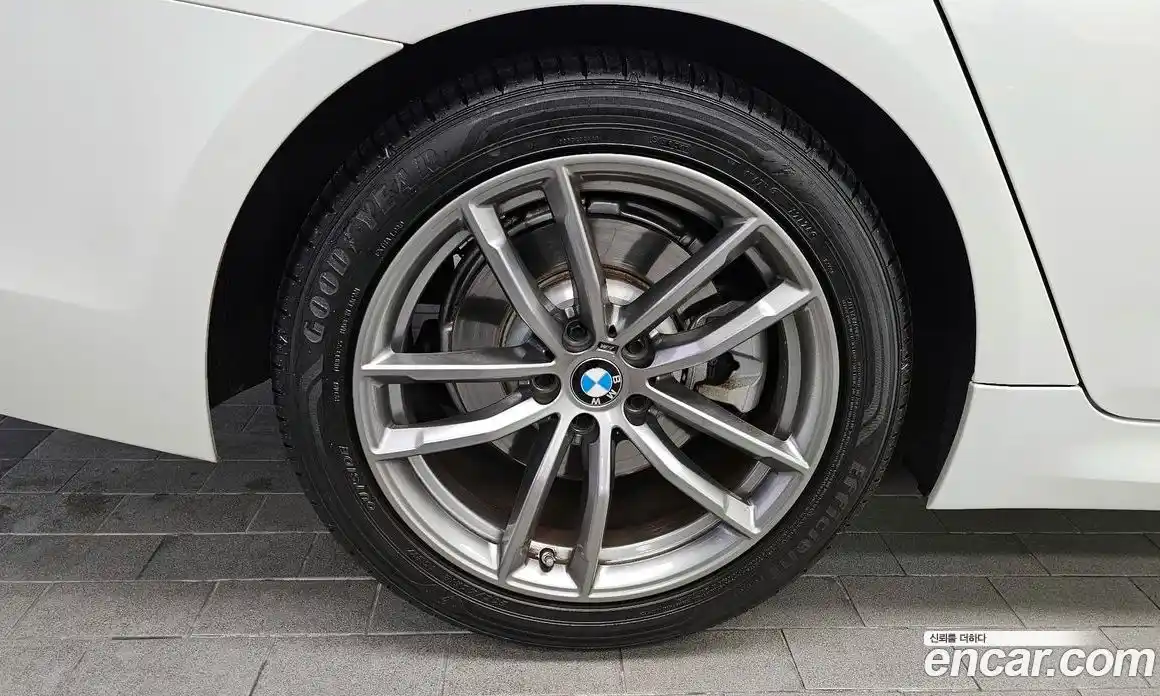 BMW 5-Series 2020 2.0 Автомат в Москве № 211511, фото 9