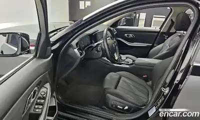 BMW 3-Series 2021 2.0 Автомат в Москве № 211594, миниатюра 8