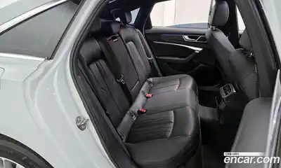 Audi A6 2021 2.0 Автомат в Москве № 212379, миниатюра 3